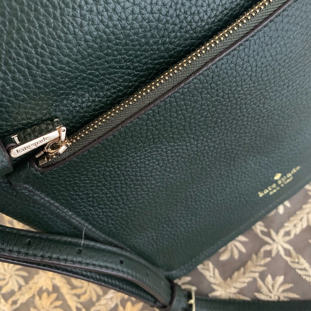 New Kate spade dark green crossbody - Picture 3 of 8